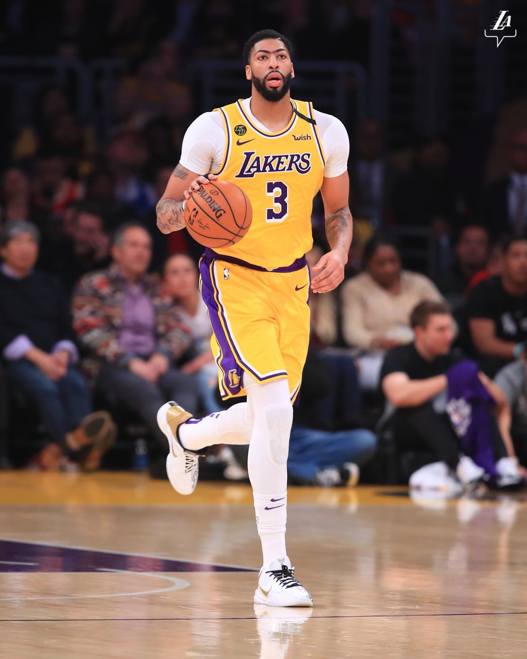 历史数据显 历史数据显