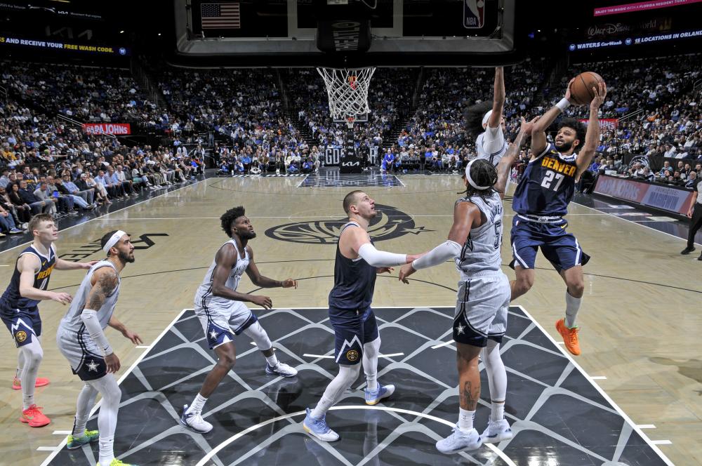 之力扛起球 之力扛起球