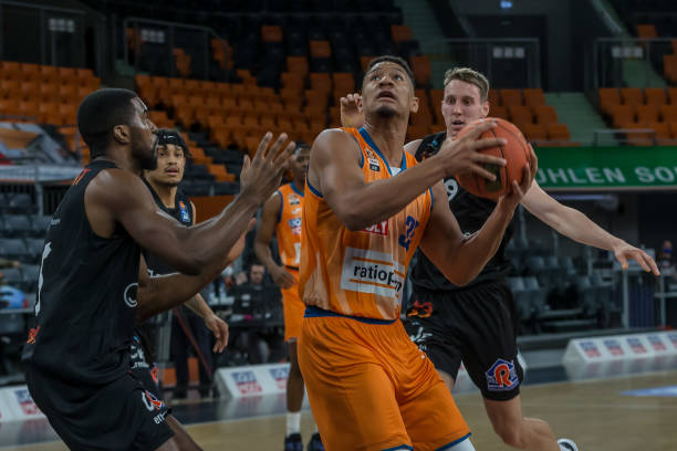 美配合再一 美配合再一